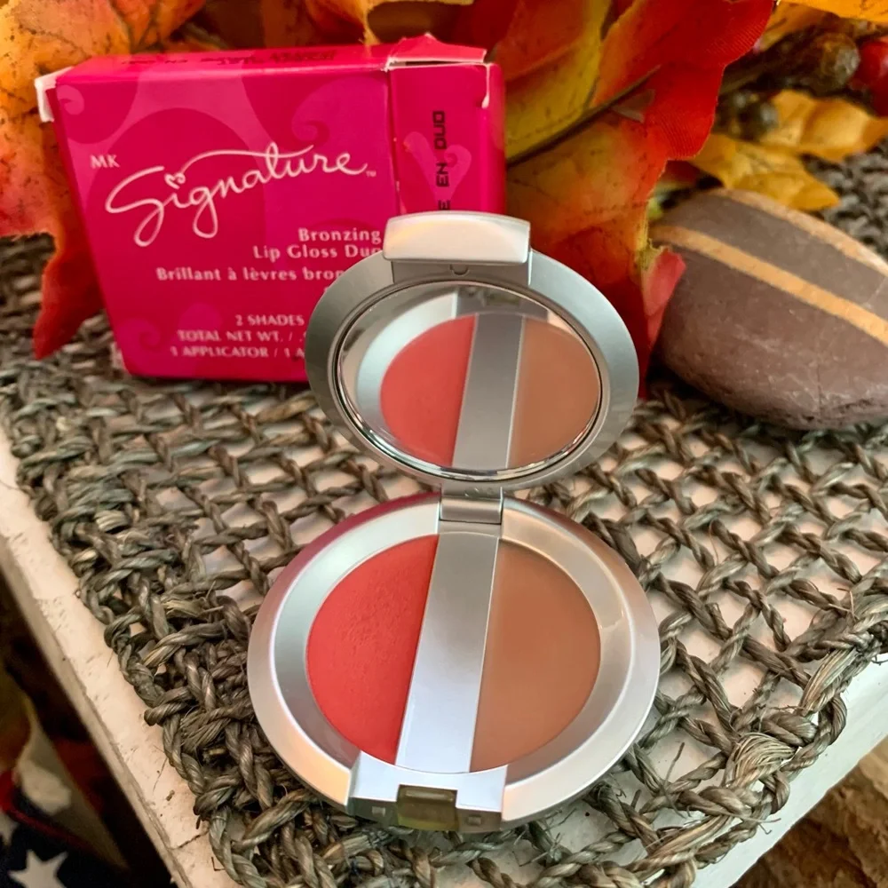 Mary Kay Signature NIP Bronzing Lip Gloss Duo in Mango and Mist - Picture 1 of 7
